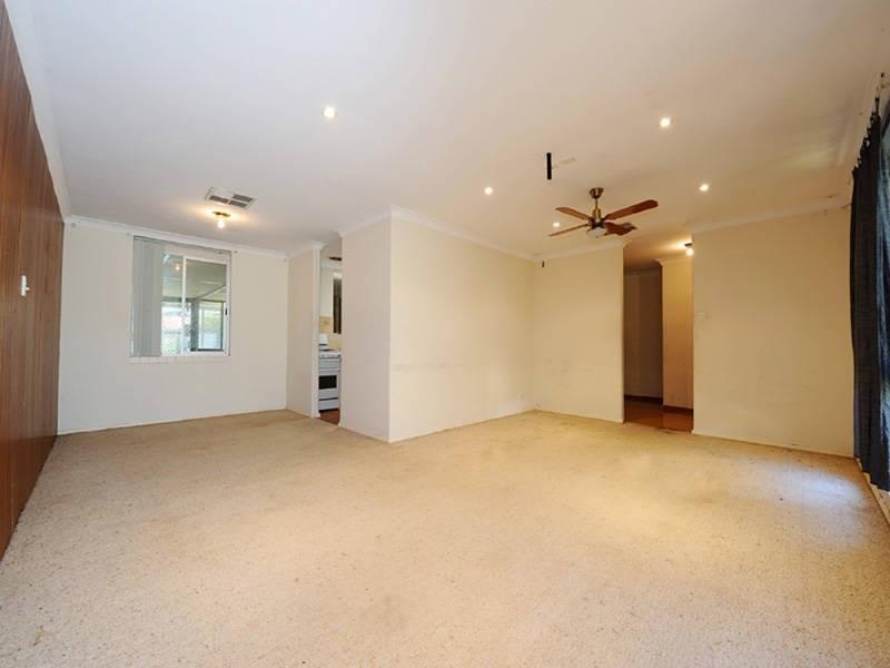 3 Carey Place, Cooloongup WA 6168