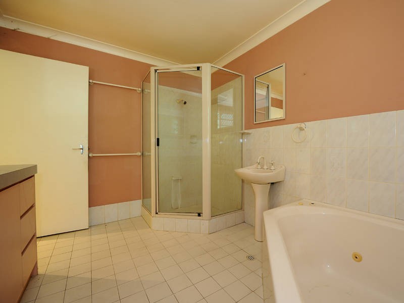 3 Carey Place, Cooloongup WA 6168