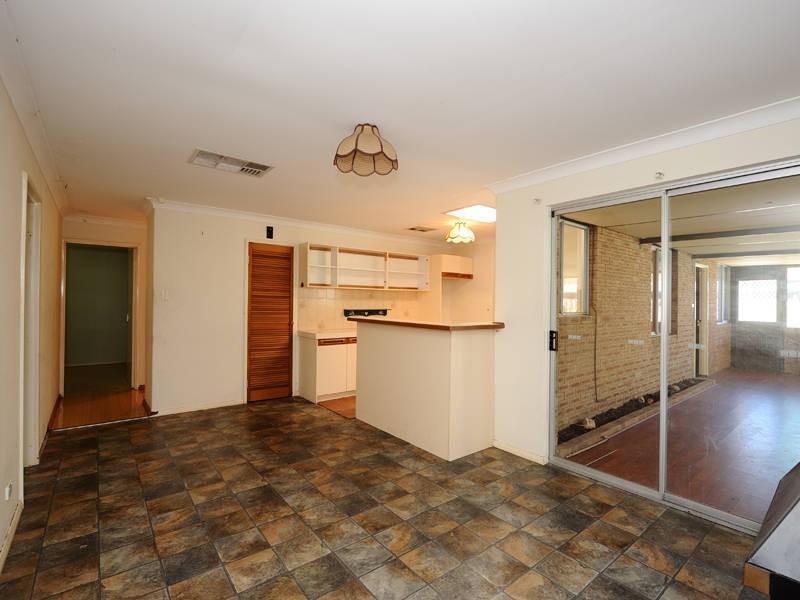 3 Carey Place, Cooloongup WA 6168