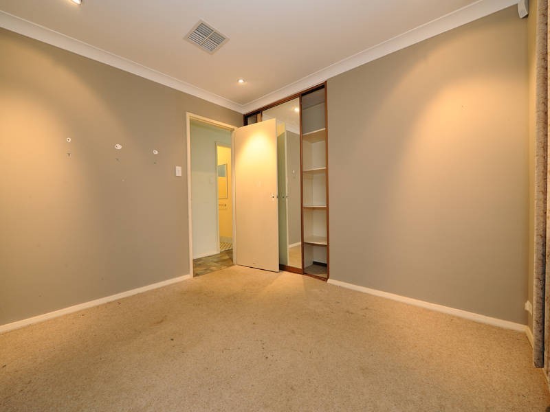 3 Carey Place, Cooloongup WA 6168