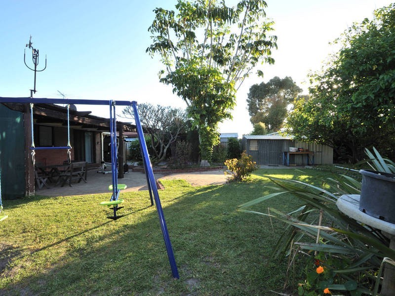40 Haselmere Circus, Rockingham WA 6168