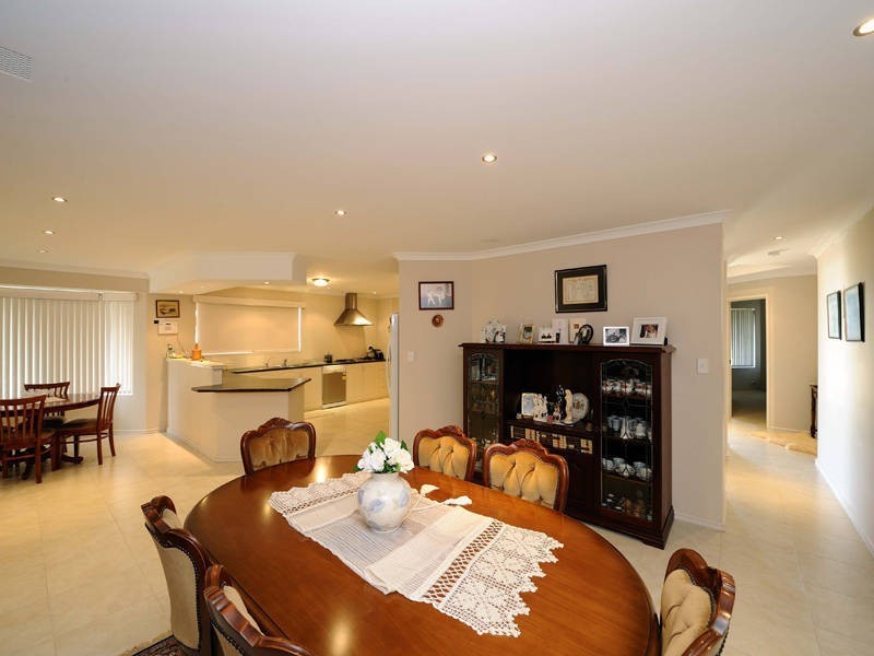 19 Ambleside Parade, Waikiki WA 6169