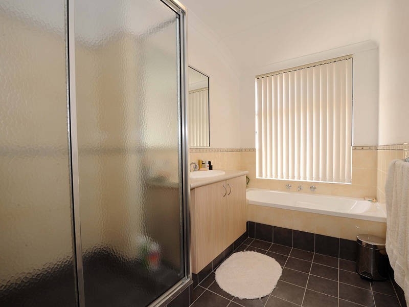 19 Ambleside Parade, Waikiki WA 6169