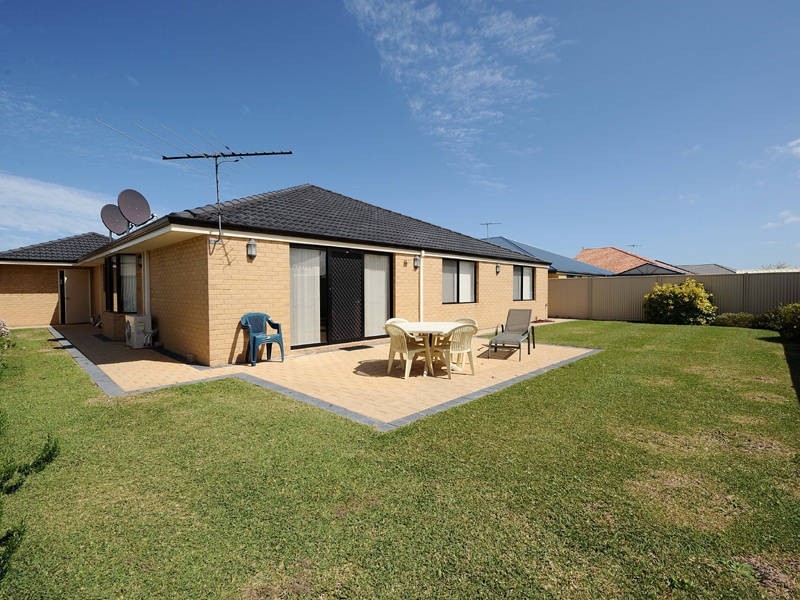 19 Ambleside Parade, Waikiki WA 6169