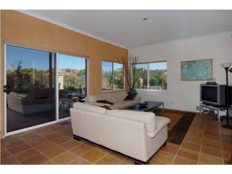 13 Venice Retreat, Warnbro WA 6169