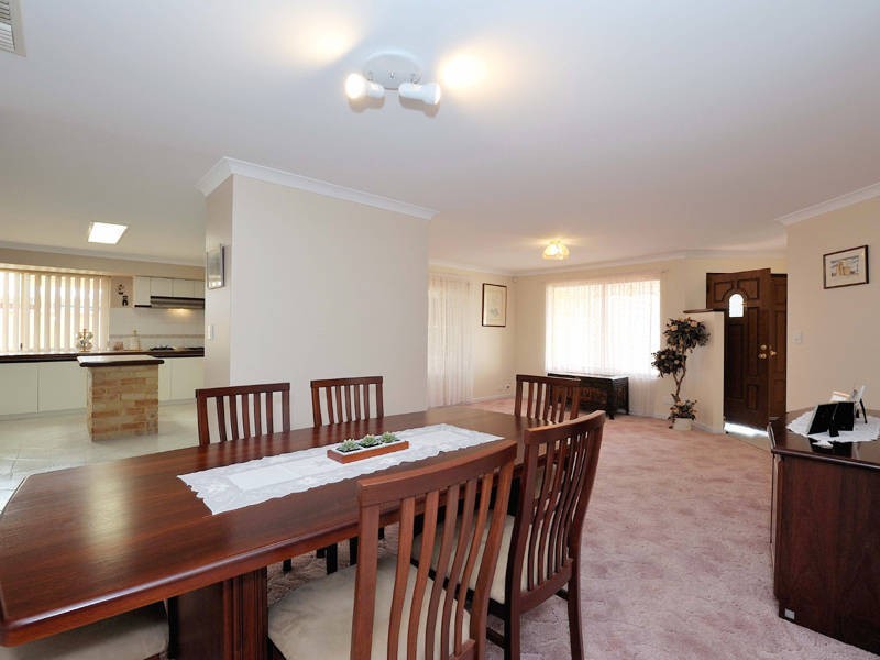 11 Ware Close, Rockingham WA 6168