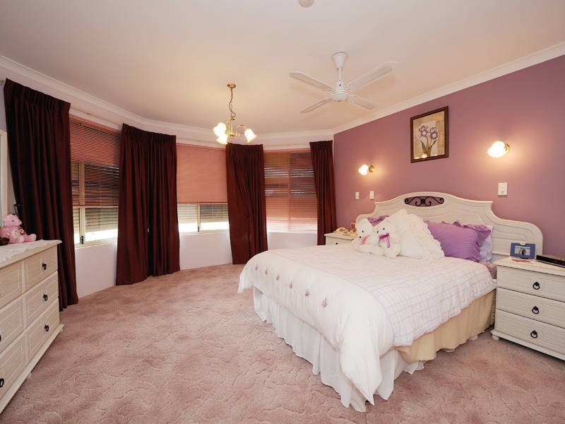 11 Ware Close, Rockingham WA 6168