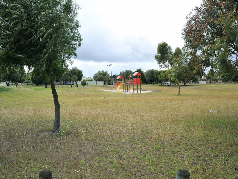 11 Ware Close, Rockingham WA 6168