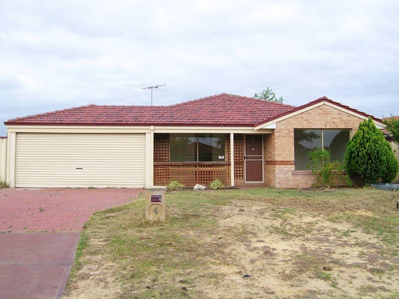 4 Maroon Place, Warnbro WA 6169