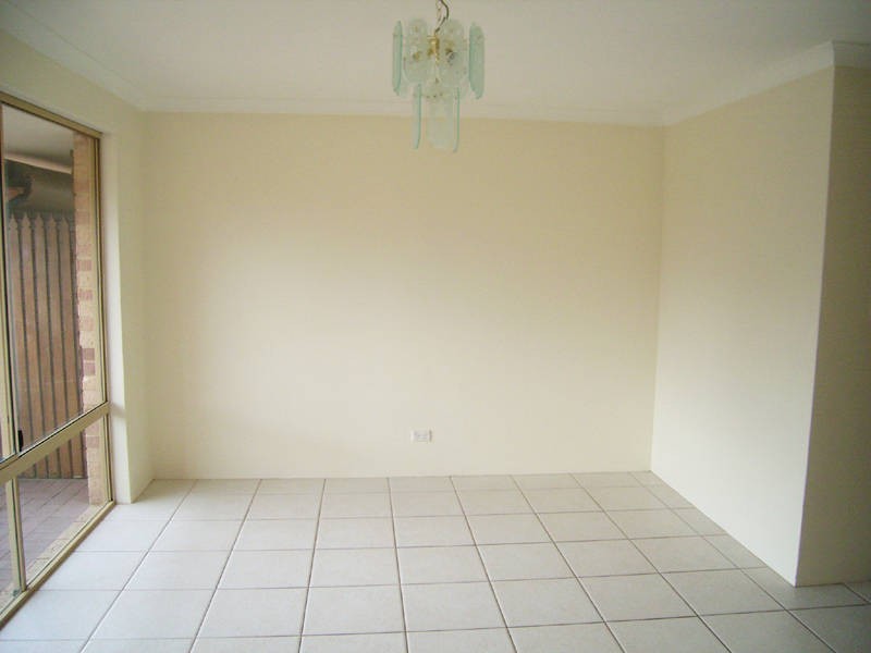 4 Maroon Place, Warnbro WA 6169