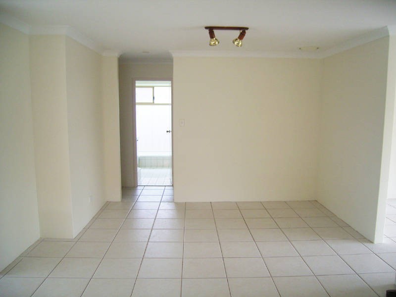 4 Maroon Place, Warnbro WA 6169