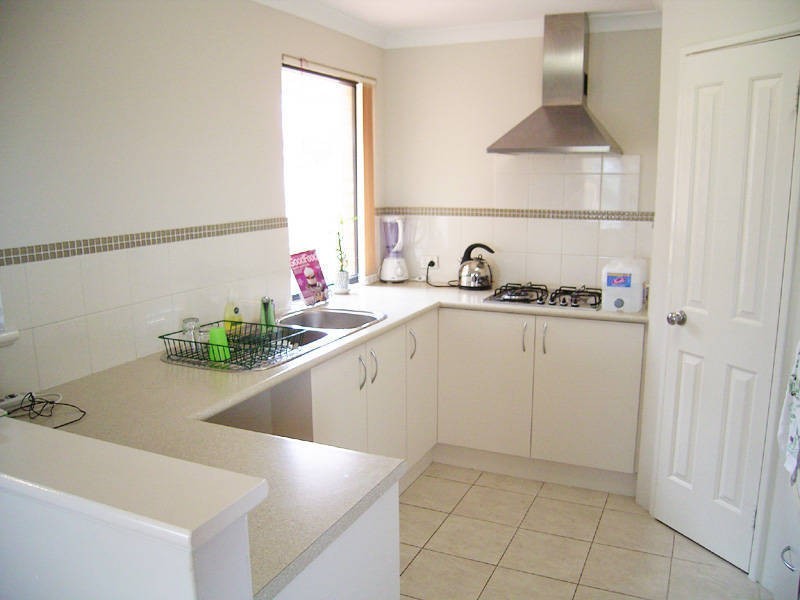 1/10 Hymus Street, Rockingham WA 6168