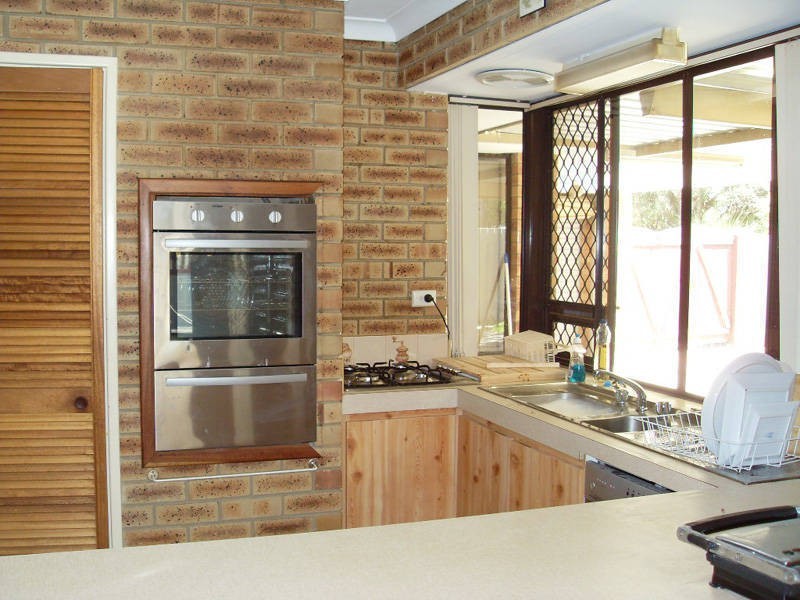 44 Council Avenue, Rockingham WA 6168