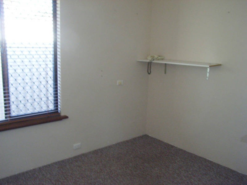 44 Council Avenue, Rockingham WA 6168