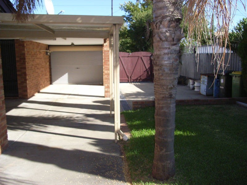 44 Council Avenue, Rockingham WA 6168