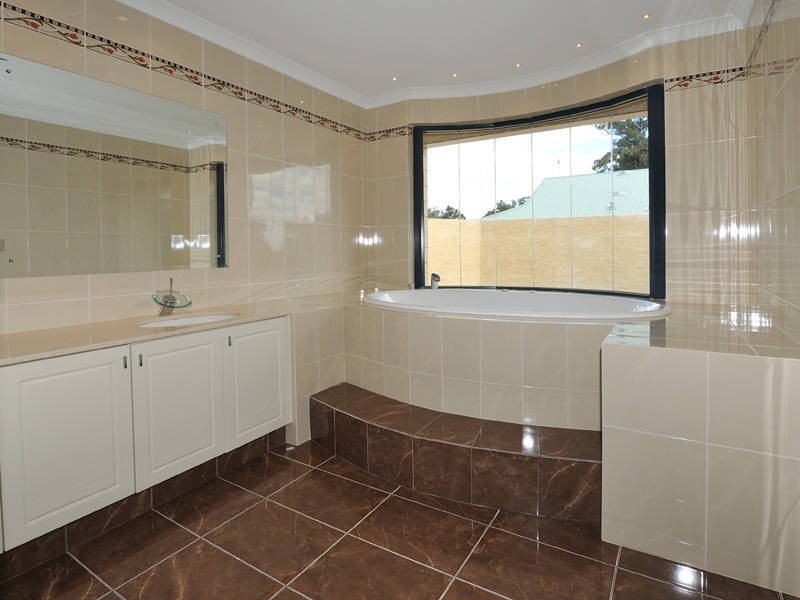 25 Hibbertia Court, Jarrahdale WA 6124