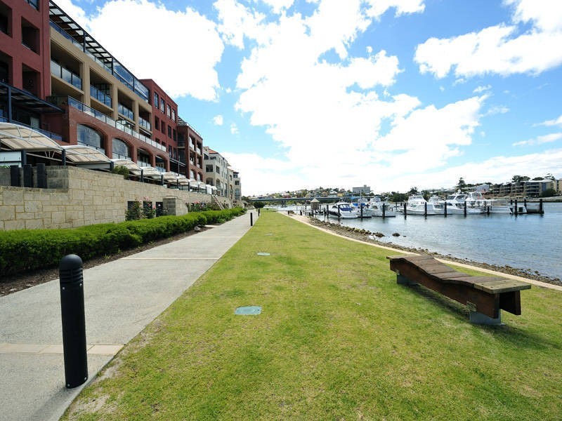 202/4-6 Doepel Street, North Fremantle WA 6159