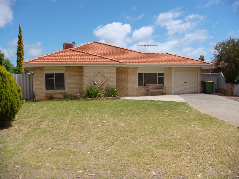 13 Chittering Place, Cooloongup WA 6168