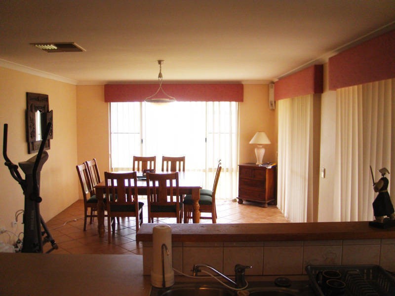 13 Chittering Place, Cooloongup WA 6168