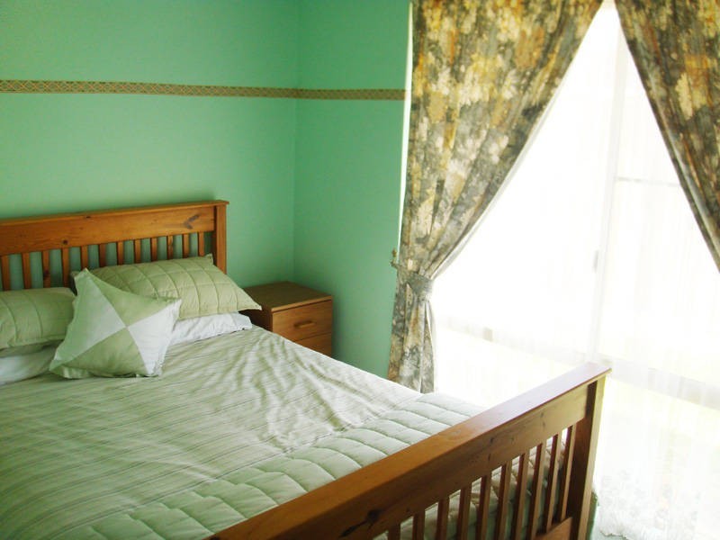 13 Chittering Place, Cooloongup WA 6168