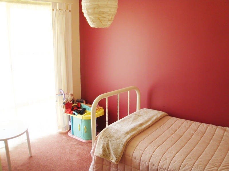 13 Chittering Place, Cooloongup WA 6168