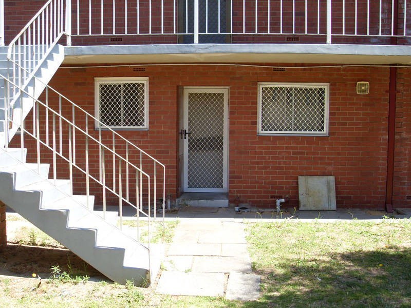 4/15 Corvus Place, Rockingham WA 6168