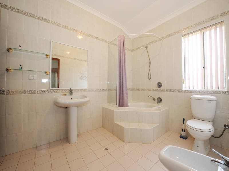 37 Diamantina Way, Rockingham WA 6168