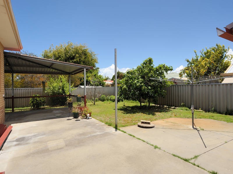 37 Diamantina Way, Rockingham WA 6168