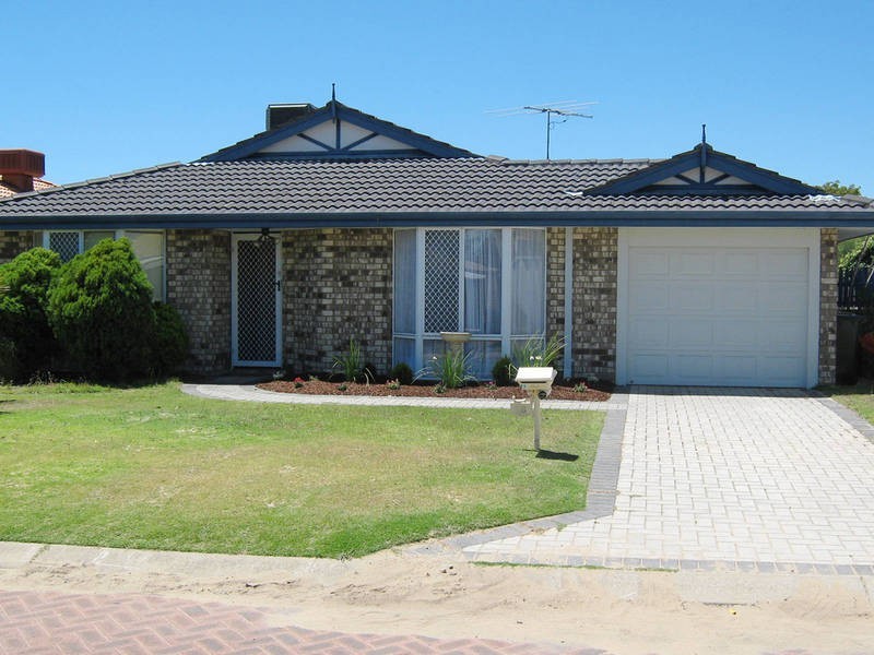 28 Minilya Loop, Warnbro WA 6169