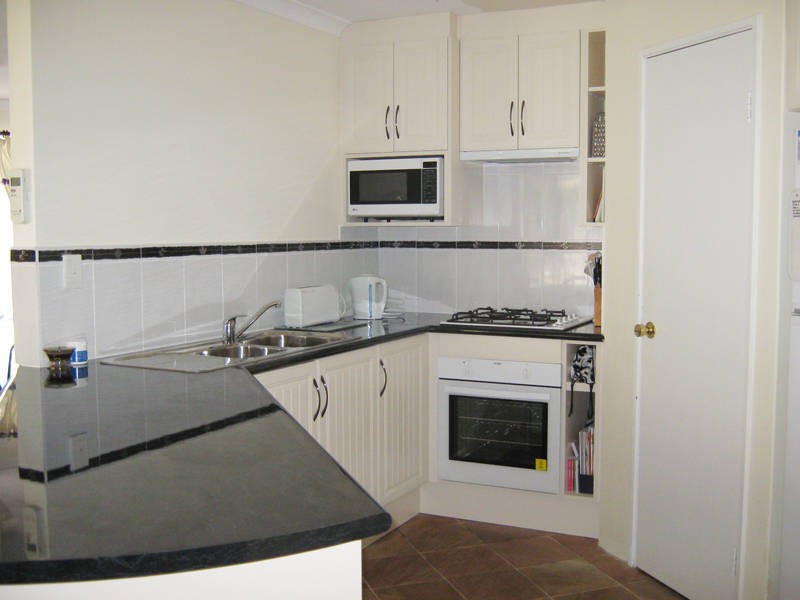 28 Minilya Loop, Warnbro WA 6169