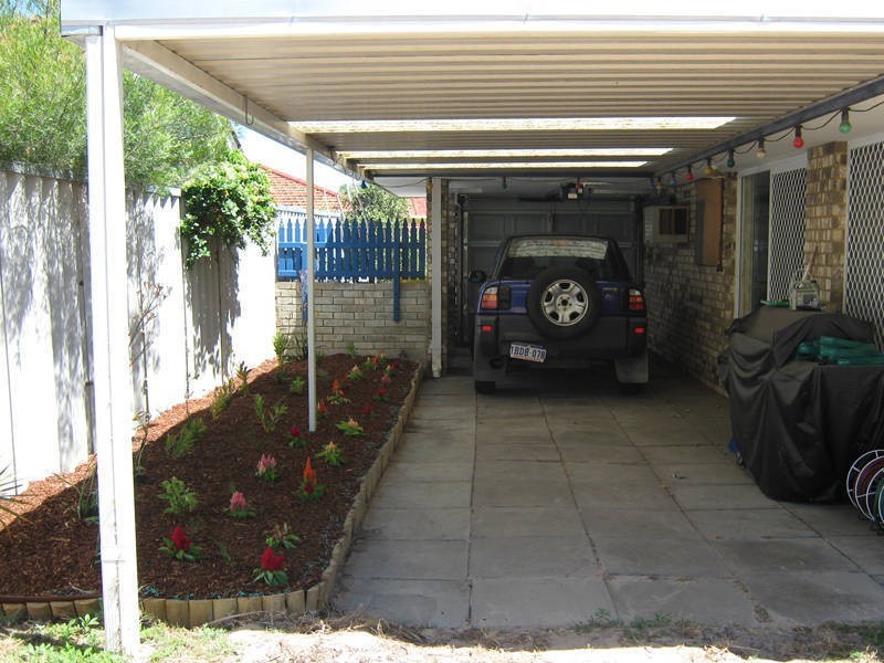 28 Minilya Loop, Warnbro WA 6169