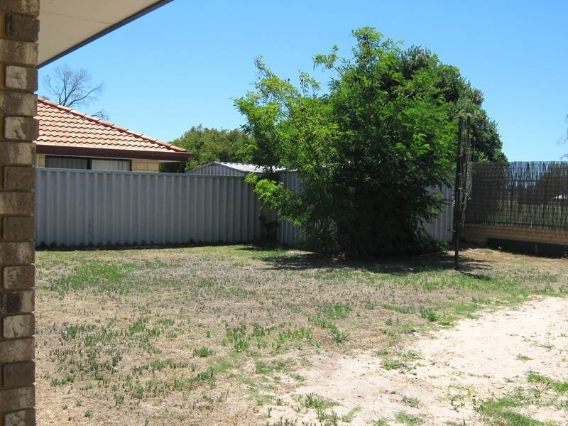 28 Minilya Loop, Warnbro WA 6169