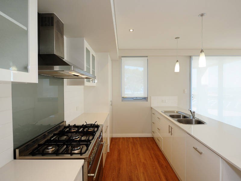 4/61 Rockingham Beach Road, Rockingham WA 6168