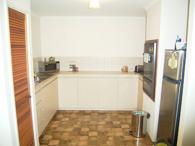 4/1 Carlisle Street, Shoalwater WA 6169