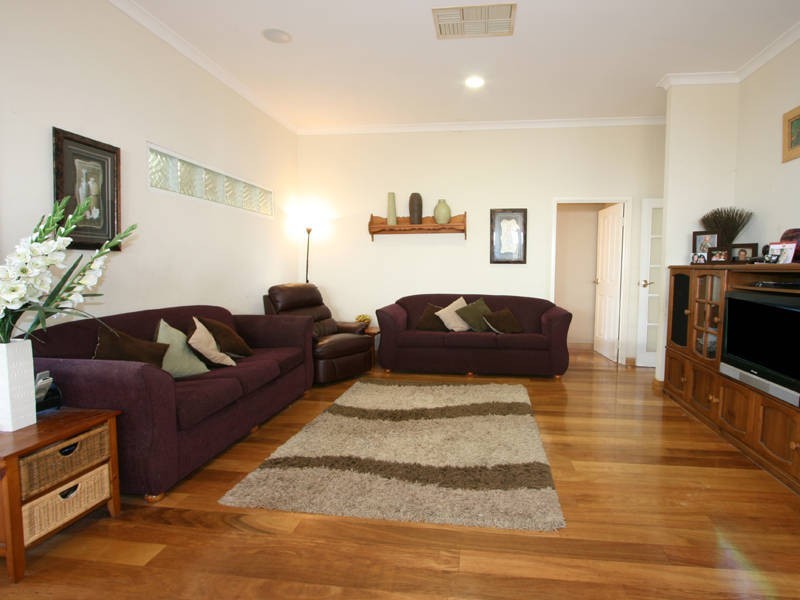 12 Rochefort Retreat, Port Kennedy WA 6172