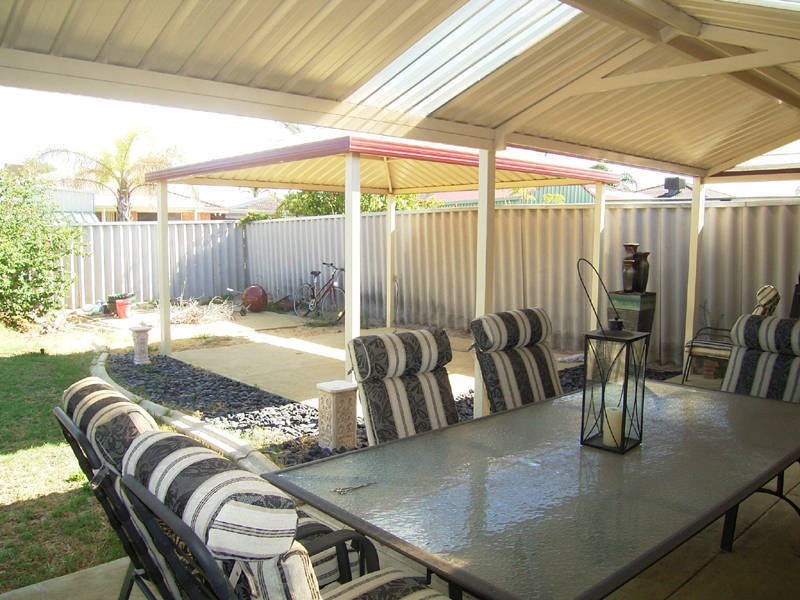 17 Senegal Grove, Warnbro WA 6169