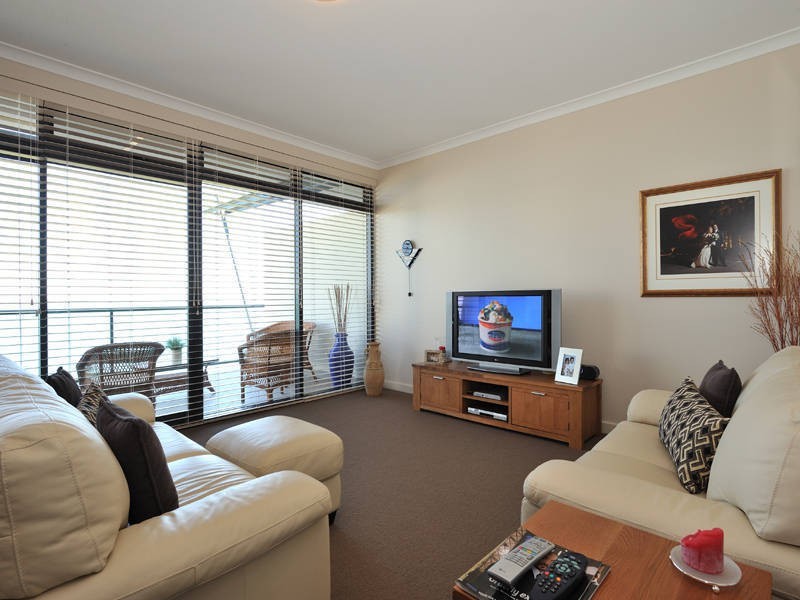 31/43 Rockingham Beach Road, Rockingham WA 6168
