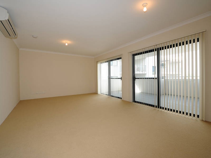 75/17 Rockingham Beach Road, Rockingham WA 6168