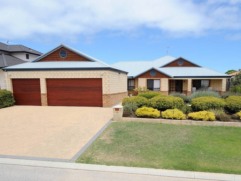 11 Villefranche Rise, Port Kennedy WA 6172