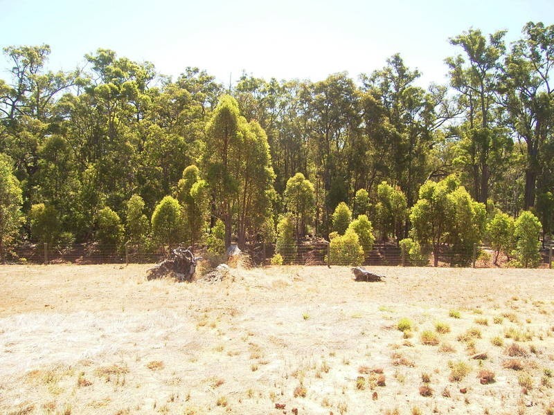 84 Chestnut  Road, Jarrahdale WA 6124