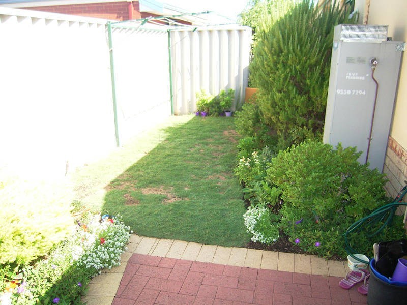 1/44 Gnangara Drive, Waikiki WA 6169