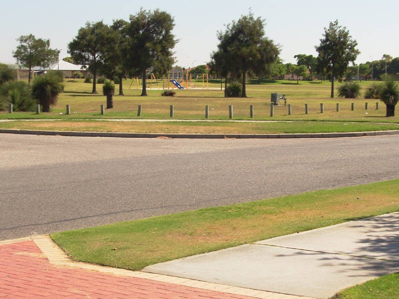 1/44 Gnangara Drive, Waikiki WA 6169