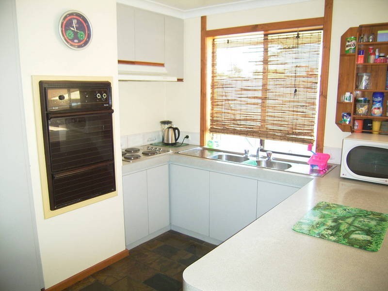 28 St Andrews Loop, Cooloongup WA 6168
