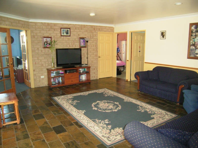 28 St Andrews Loop, Cooloongup WA 6168