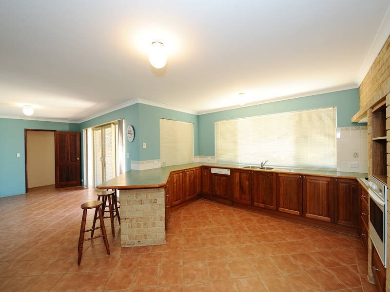 46 Parkin Street, Rockingham WA 6168