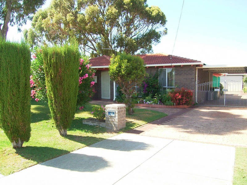 10 Salcombe Way, Warnbro WA 6169