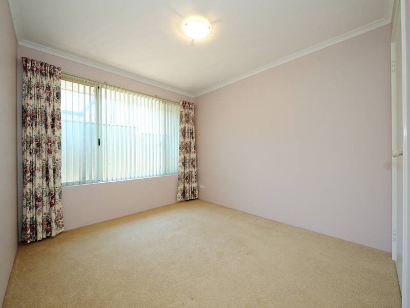 17 Waikiki Road, Safety Bay WA 6169