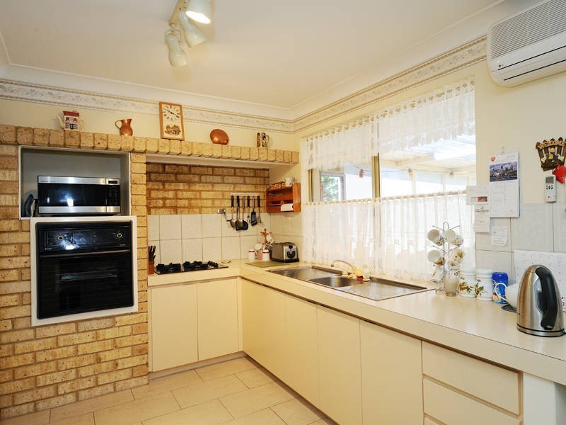 3 Bunbury Place, Rockingham WA 6168