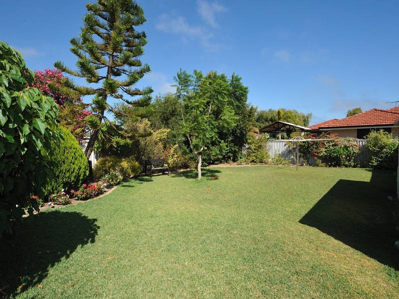 3 Bunbury Place, Rockingham WA 6168