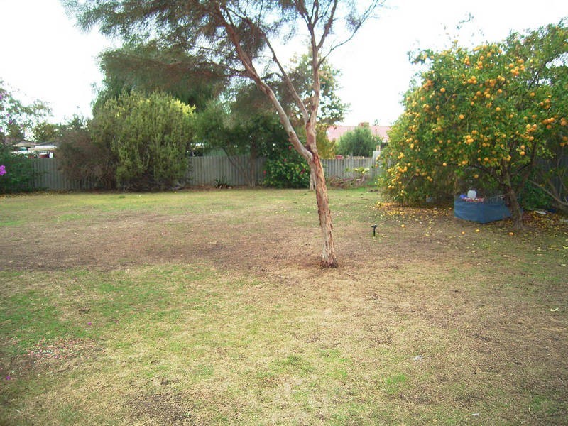 6 Nova Court, Cooloongup WA 6168